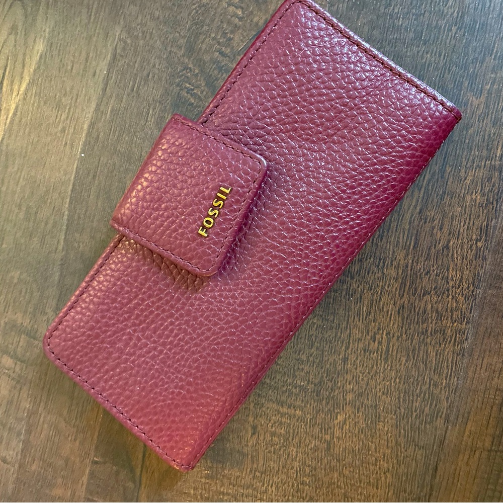 Maroon Fossil Wallet